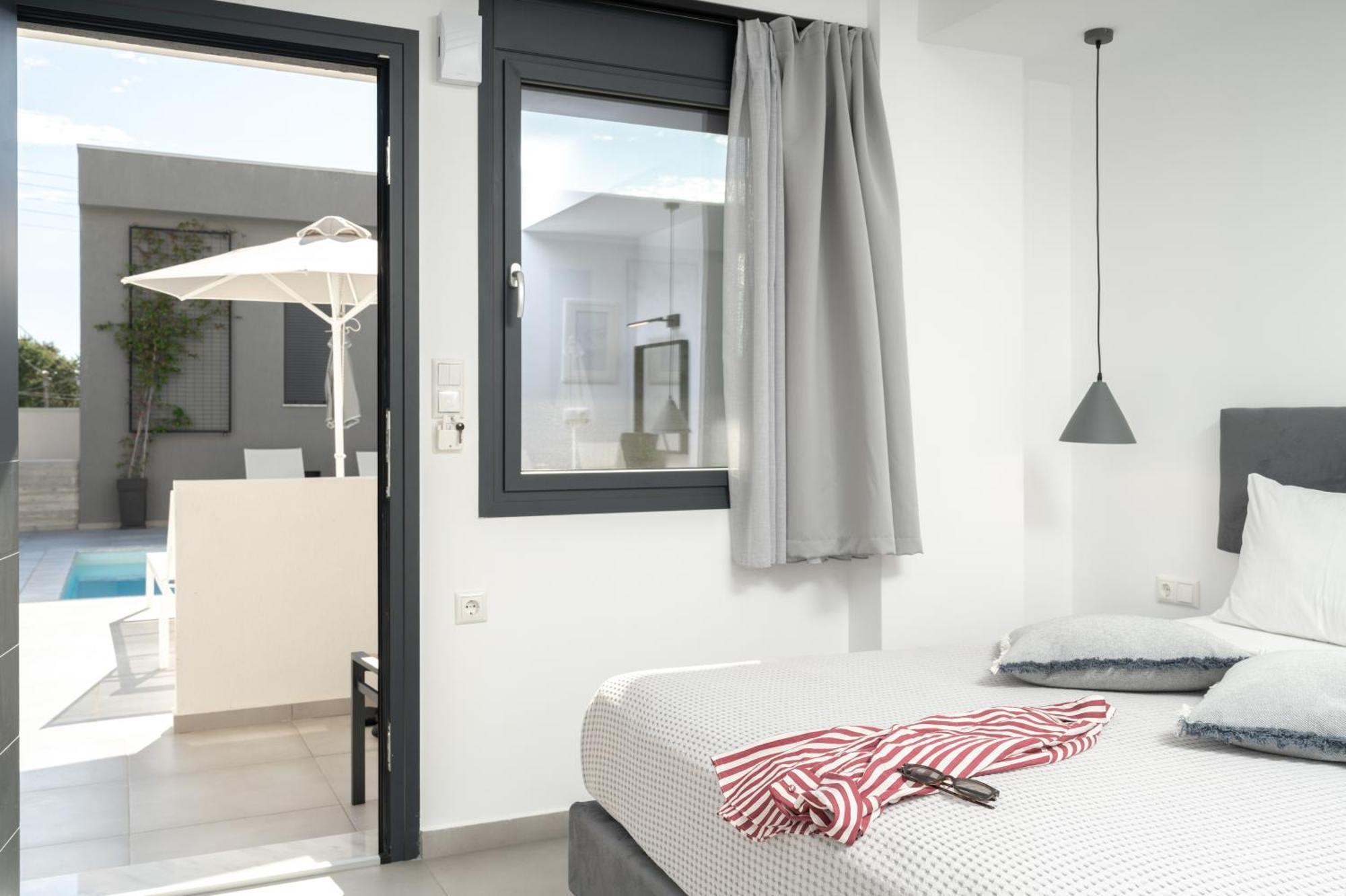 Cove Suites Nea Iraklitsa Экстерьер фото