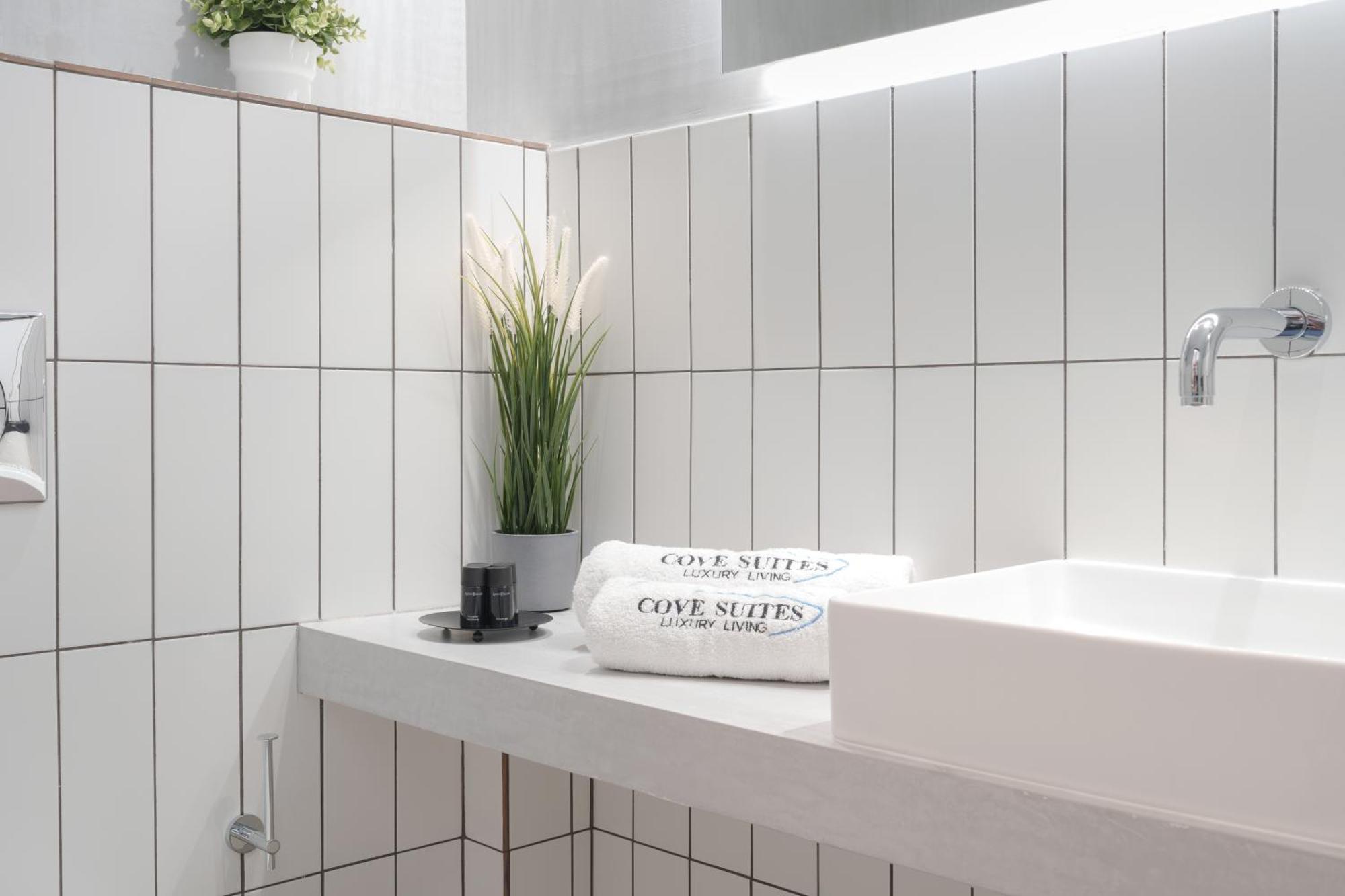 Cove Suites Nea Iraklitsa Экстерьер фото
